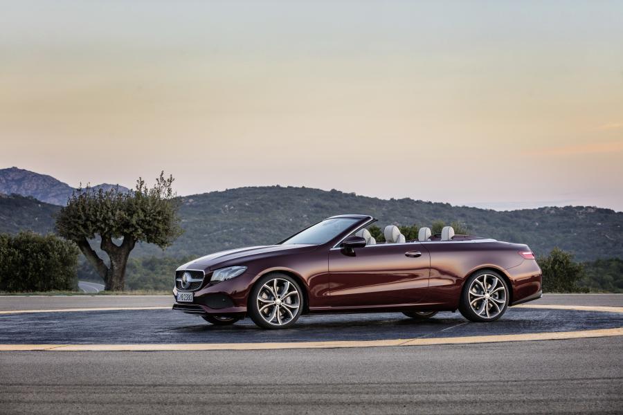  Mercedes-Benz E400 Cabriolet 25th Anniversary 2017 года  (WW) (фото 17 из 44)